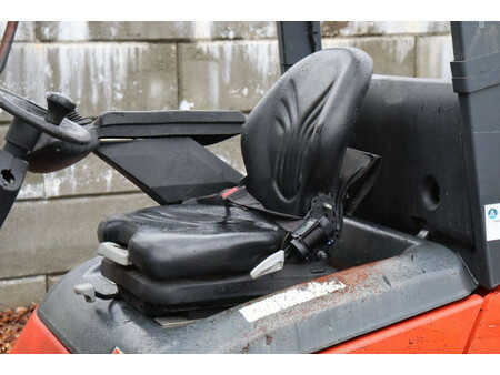 Treibgasstapler 2018  Linde H32CT (24)