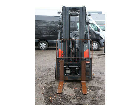 Treibgasstapler 2018  Linde H32CT (8)