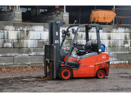 Treibgasstapler 2018  Linde H32CT (9)