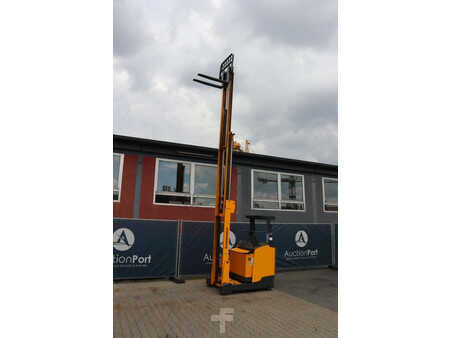 Reachtrucks 2015  Jungheinrich ETM 216 (24)