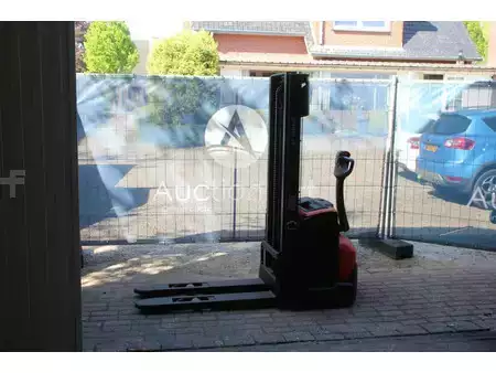 Stacker pedestre 2019  Toyota SWE120 (1)