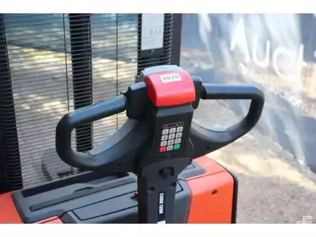 Stacker pedestre 2019  Toyota SWE120 (16)