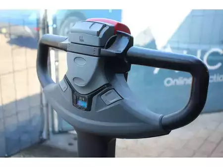 Stacker pedestre 2019  Toyota SWE120 (17)