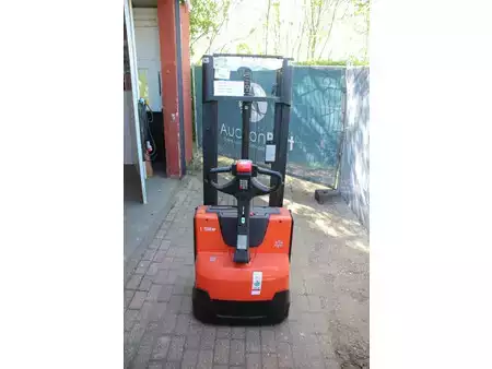 Stacker pedestre 2019  Toyota SWE120 (4)
