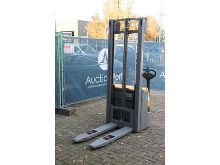 Magasemelésű béka 2016  Jungheinrich EJC 112 (9)