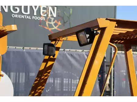 Carretilla elevadora diésel - Komatsu FD20-7 (13)