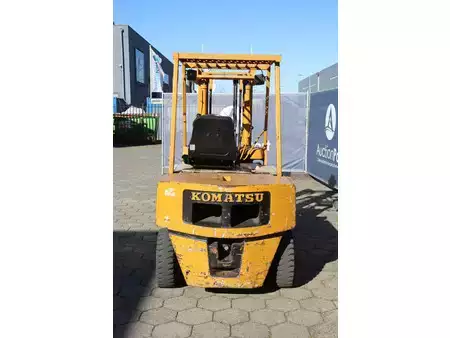 Carretilla elevadora diésel - Komatsu FD20-7 (5)