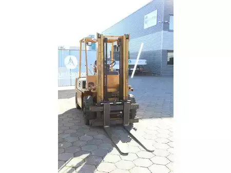 Carretilla elevadora diésel - Komatsu FD20-7 (7)