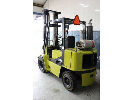 Propane Forklifts 1993  Clark GPX35 (3)