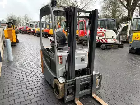 Elektromos 4 kerekű 2019  Still RX50-16 (6)