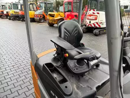 Elektromos 4 kerekű 2019  Still RX50-16 (8)