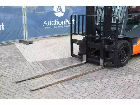 Carrelli elevatori diesel 2020  Toyota 02-8FDF30 (10)