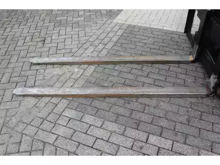 Carrelli elevatori diesel 2020  Toyota 02-8FDF30 (11)