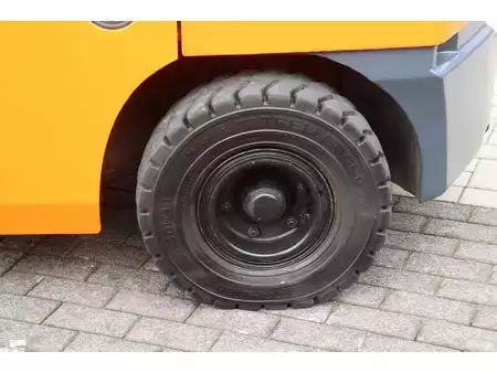 Carrelli elevatori diesel 2020  Toyota 02-8FDF30 (18)