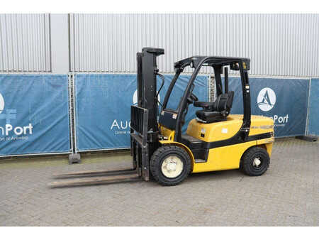 Diesel heftrucks 2012  Yale GLP35VX (1)