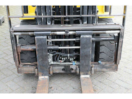 Diesel heftrucks 2012  Yale GLP35VX (11)