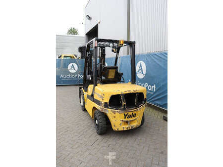 Diesel heftrucks 2012  Yale GLP35VX (4)