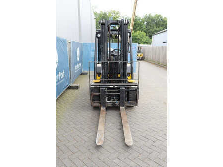 Diesel heftrucks 2012  Yale GLP35VX (8)