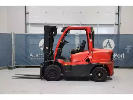 Carretilla elevadora diésel 2013  Hyster H4.5FTS5 (2)