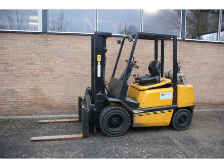 Gas gaffeltruck 2004  Yale GLP30TF (1)