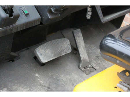 Gas gaffeltruck 2004  Yale GLP30TF (20)