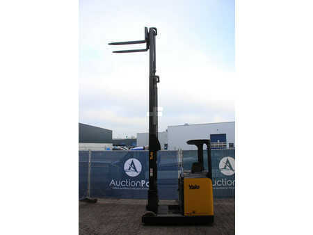 Carretilla retráctil 2009  Yale MR16 (20)