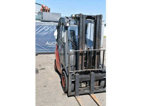 LPG heftrucks 2013  Linde H30T-02 (26)