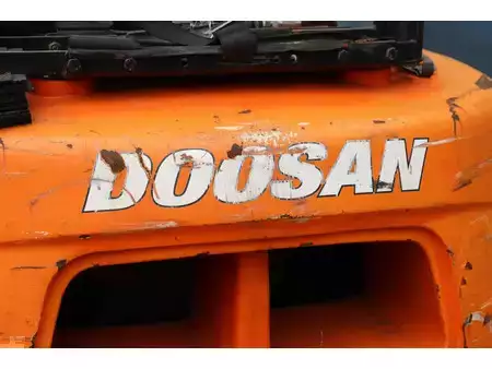 Wózki gazowe 2012  Doosan G35C-5 (18)
