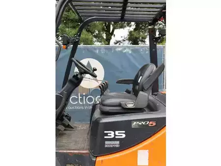 Wózki gazowe 2012  Doosan G35C-5 (23)