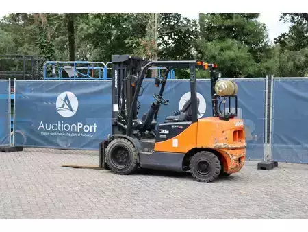 Wózki gazowe 2012  Doosan G35C-5 (3)