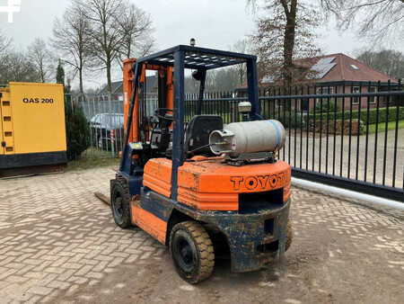 Empilhador a gás 1990  Toyota 42-5FGF 25 (4)