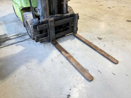 LPG heftrucks - Clark GPM 25 N (7)