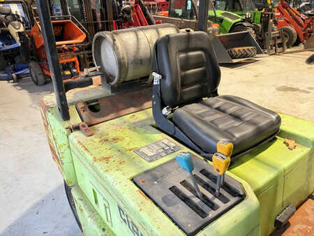 LPG heftrucks - Clark GPM 25 N (9)