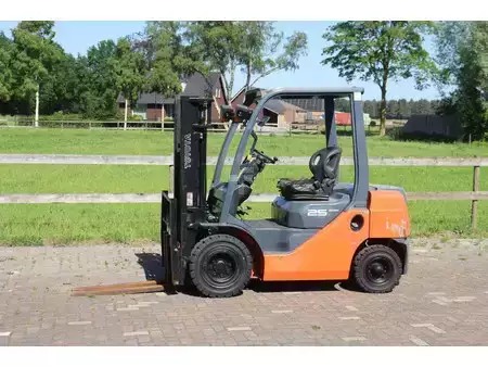 Dieselový VZV 2011  Toyota 52-8FD25 (1)
