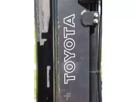 Dieselový VZV 2011  Toyota 52-8FD25 (14)