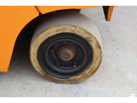 Elektro 4 Rad 1995  Still R 60-18 (15)