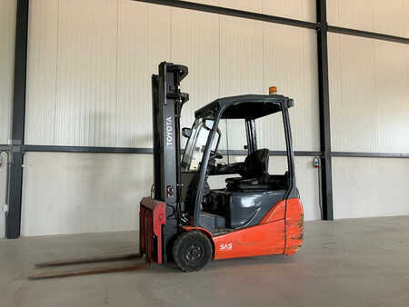 Sähkö - 4 pyör 2014  Toyota 8FBEKT16 (2)