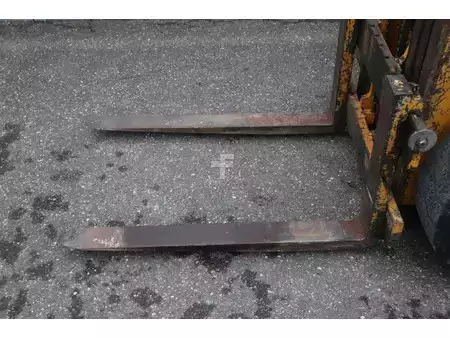 Gas truck 2019  Komatsu FG30-8 (11)