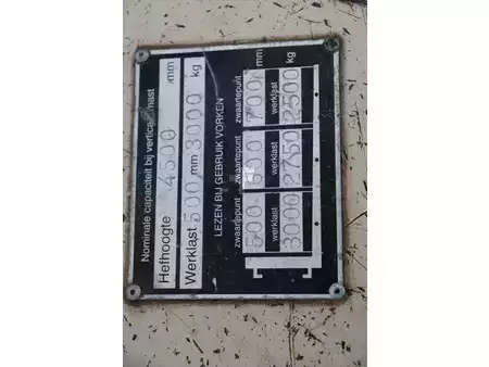 Gas truck 2019  Komatsu FG30-8 (24)