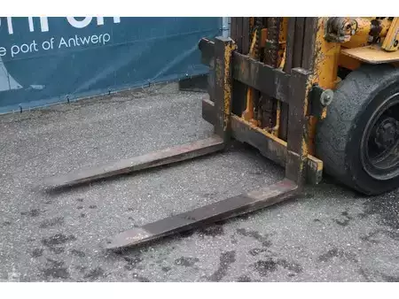 Gas truck 2019  Komatsu FG30-8 (9)