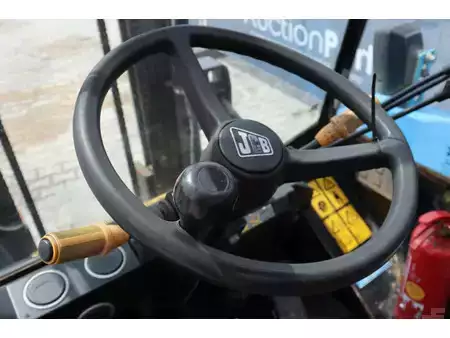 Carretilla todoterreno 2018  JCB 930 (29)
