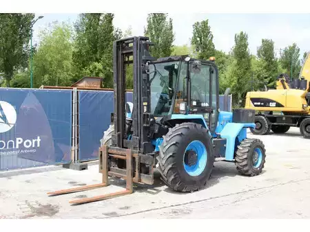 Carretilla todoterreno 2018  JCB 930 (9)