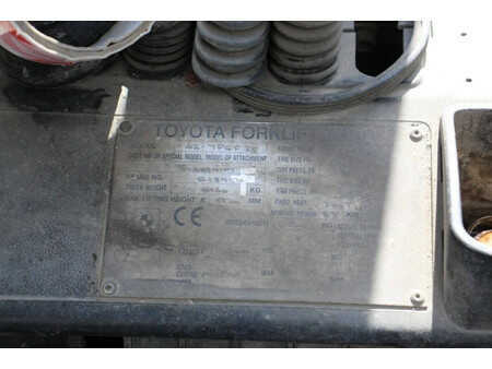 Empilhador a gás 2003  Toyota 42-7FGF25 (24)