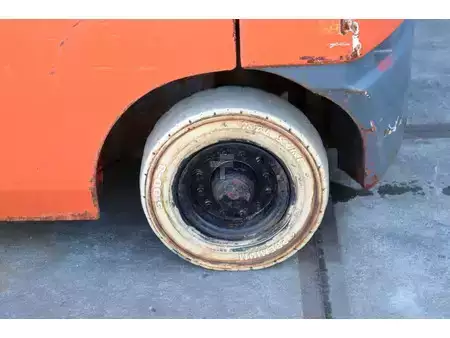 Gázüzemű targoncák 2019  Toyota 02-8FGF18 (17)