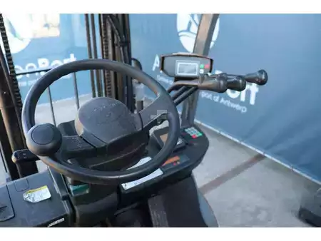 Gázüzemű targoncák 2019  Toyota 02-8FGF18 (30)