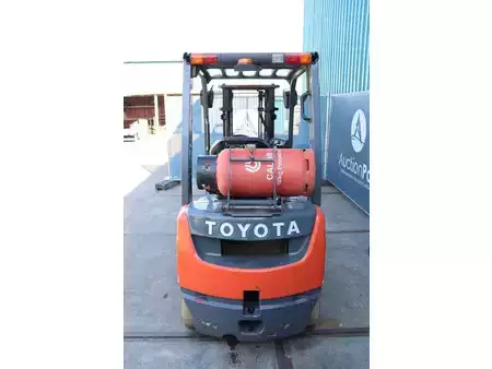 Gázüzemű targoncák 2019  Toyota 02-8FGF18 (5)