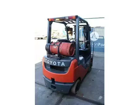Gázüzemű targoncák 2019  Toyota 02-8FGF18 (6)