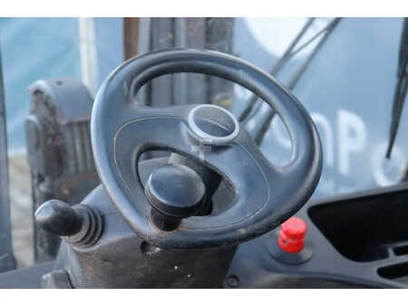 Carrelli elettrici 4 ruote - Linde E25 (20)