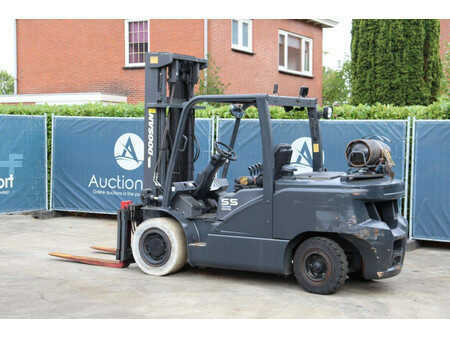 Carrelli elevatori GPL 2019  Doosan G55C-7 (3)