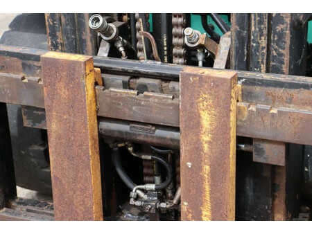 Carrelli elevatori diesel - Mitsubishi 30 (26)